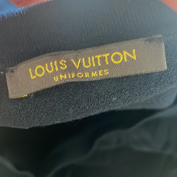 Louis Vuitton uniform long sleeve top - Picture 8 of 8